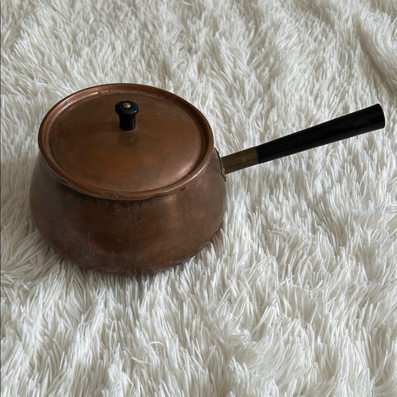 Copper Saucepan / Fondue pot with Black Handle - Picture 2 of 12